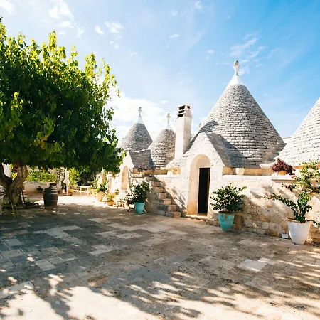 Bed & Breakfast Trullo Santangelo 4*