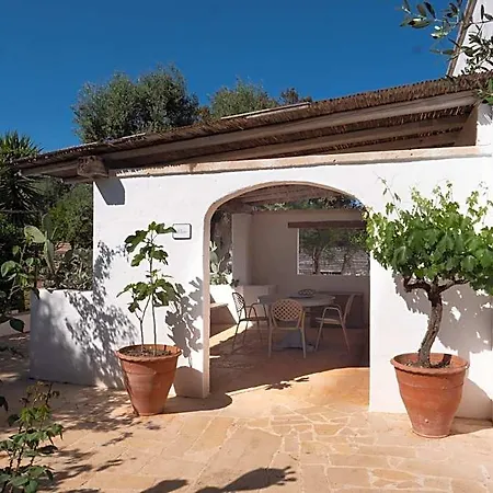 Trullo Santangelo Bed and breakfast 4*