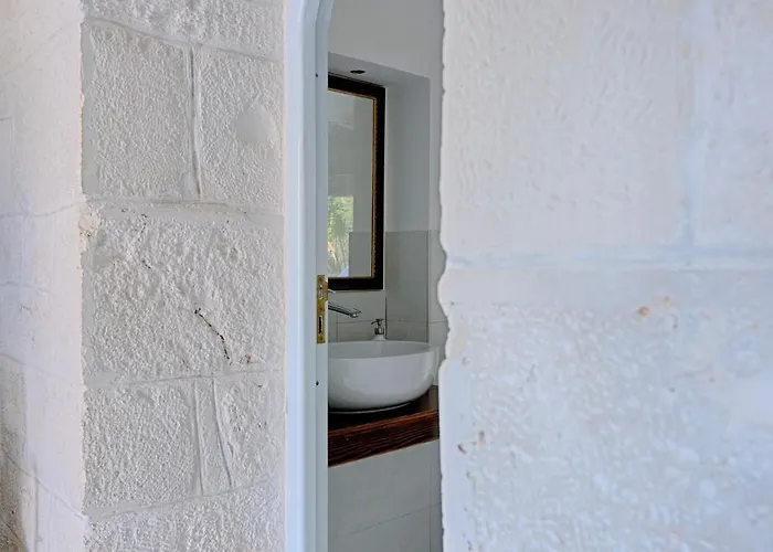 לינה וארוחת בוקר Trullo Santangelo צ'לייה מספיקה