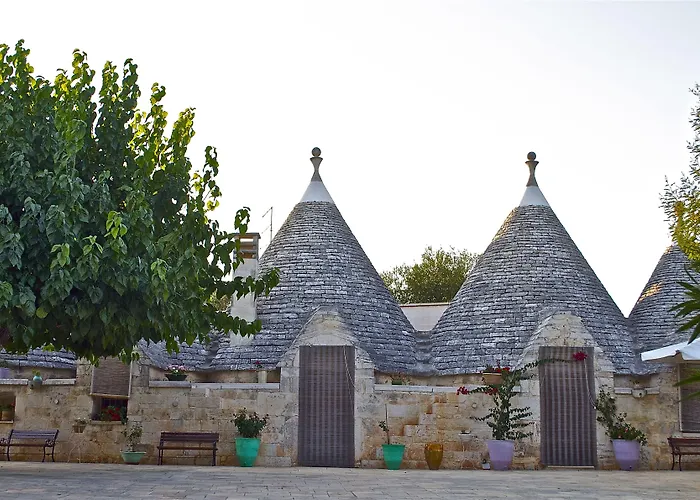 Trullo Santangelo 4* צ'לייה מספיקה